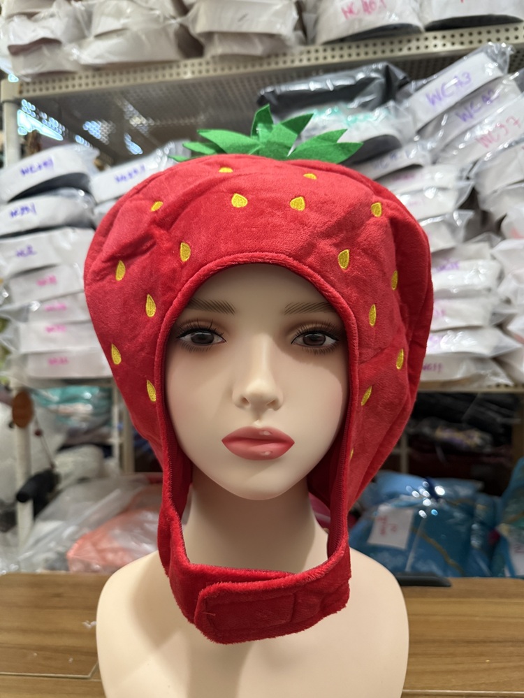 รูปภาพที่#3 ของสินค้า : 7C320.5 หมวกสตรอว์เบอร์รี หมวกผลไม้ strawberry Fruit Helmet Costume รูปภาพที่3 ของสินค้า : 7C320.5 หมวกสตรอว์เบอร์รี หมวกผลไม้ strawberry Fruit Helmet Costume